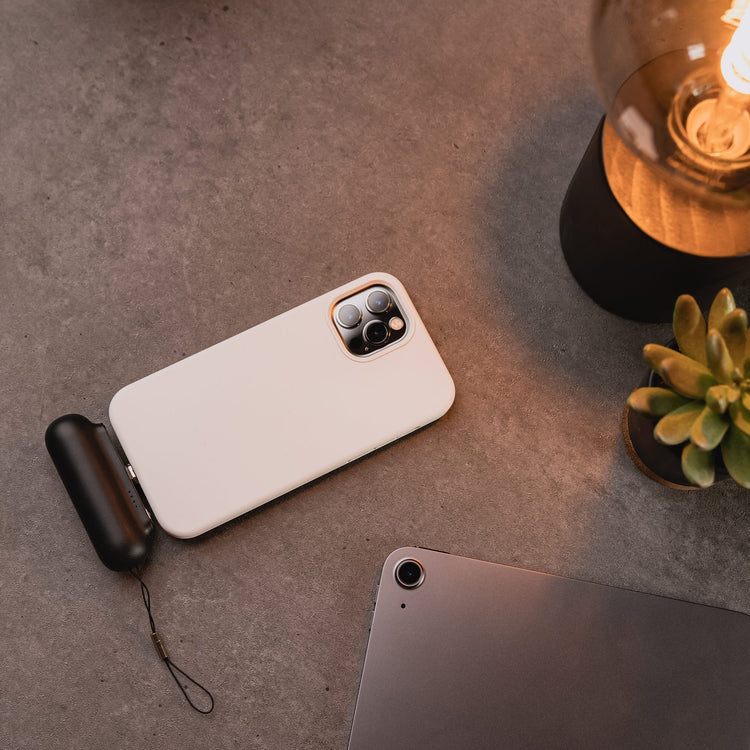 Snap-N-Charge Power Bank; Black; Universal