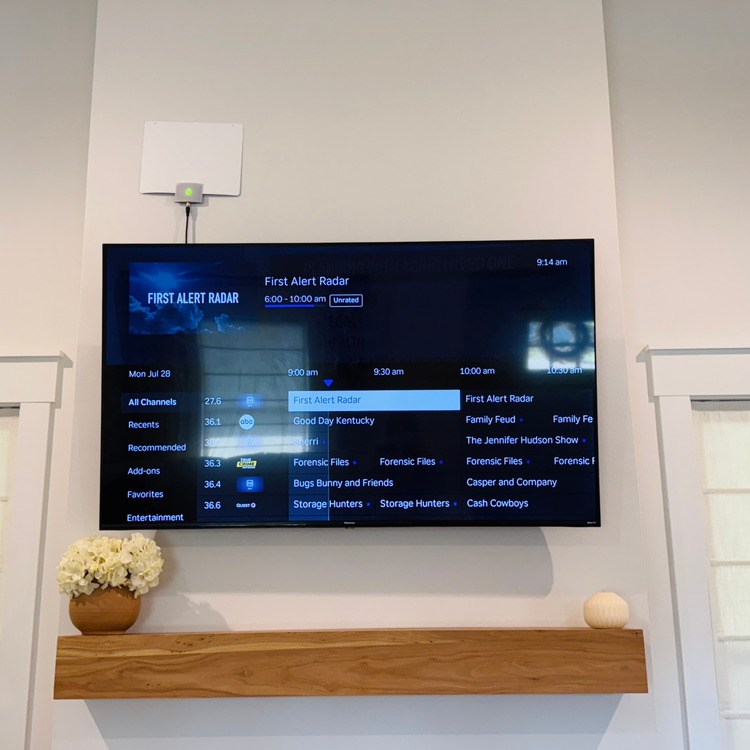 Mohu Leaf Ultimate Amplified Indoor HDTV Antenna with Signal Indicator