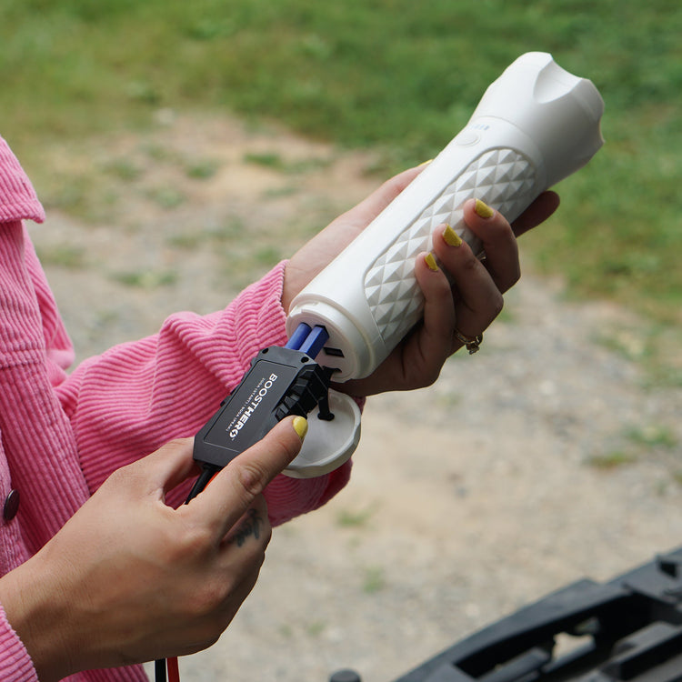 Vehicle Jump Starter, Flashlight & Power Bank