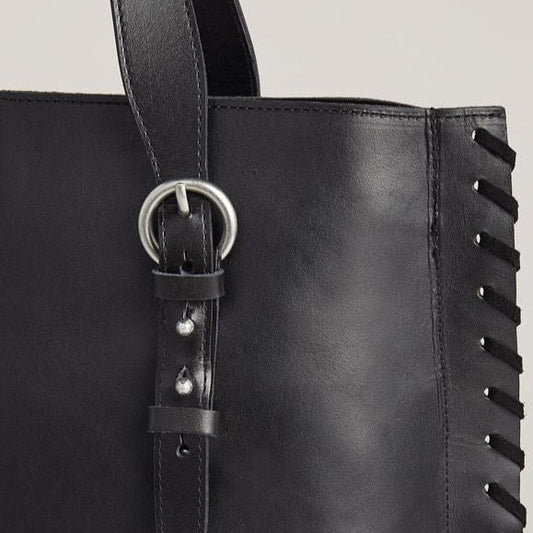 Front shot of Everyday tote in Black