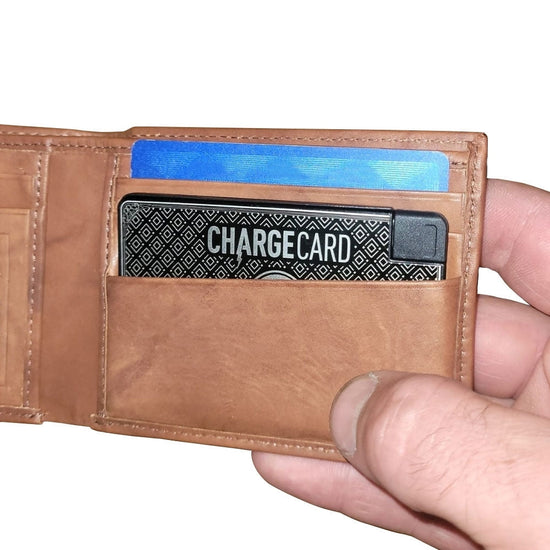 ChargeCard®超薄信用卡尺寸電話充電器黑色