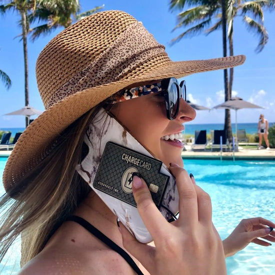 CharGeCard® Ultra-tunn kreditkortsstorlek Telefonladdare svart