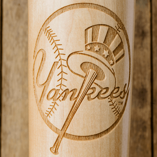 baseball bat mug New York Yankees close up